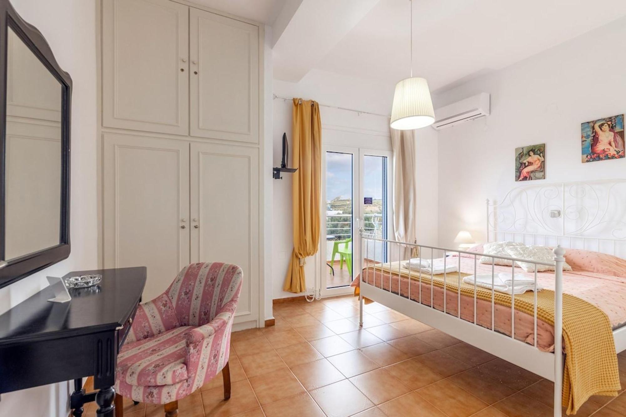 Amazing Villa Chrysanthi With Private Pool In Heraklion Epano Vathia Exterior foto