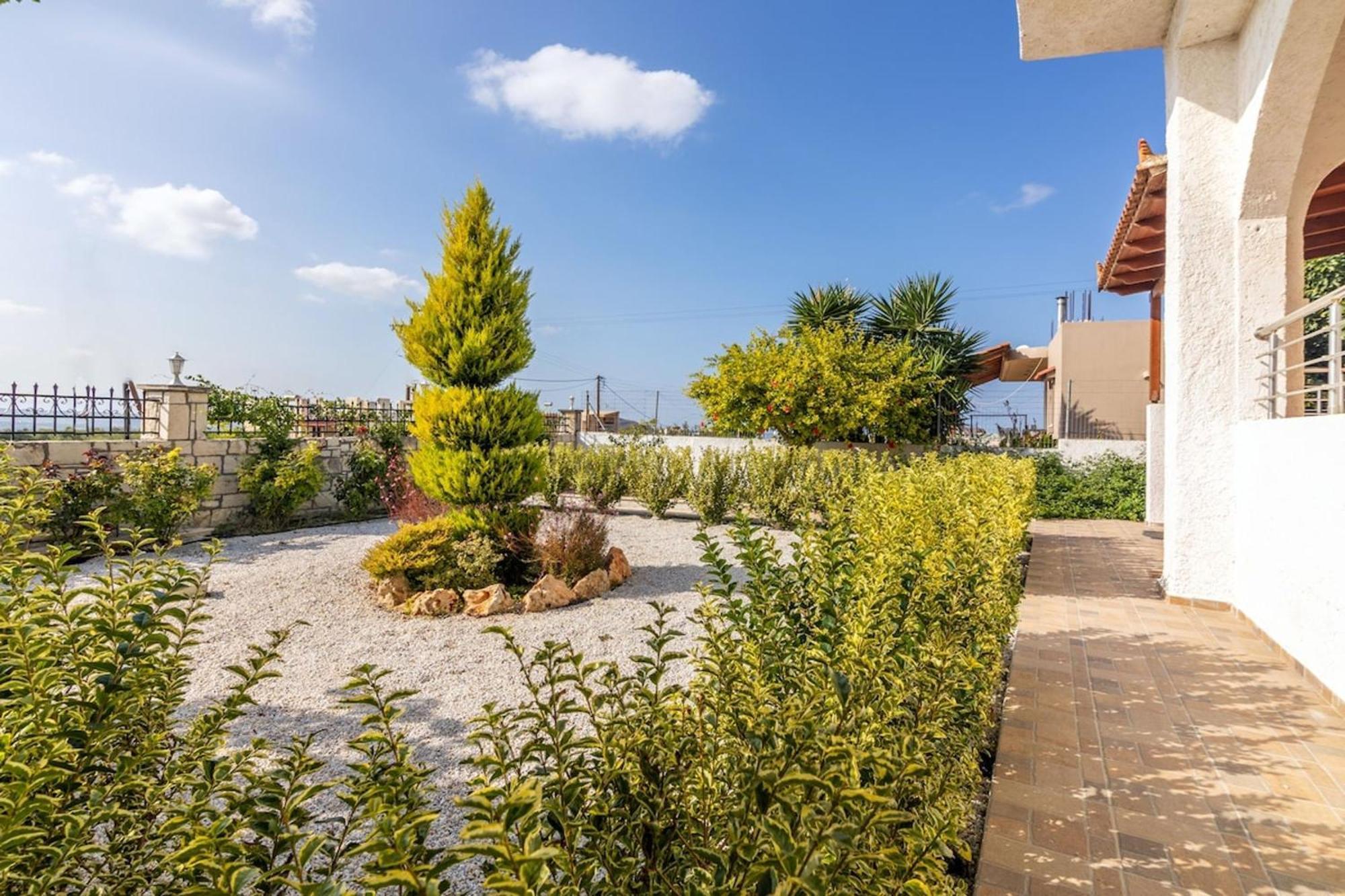 Amazing Villa Chrysanthi With Private Pool In Heraklion Epano Vathia Exterior foto